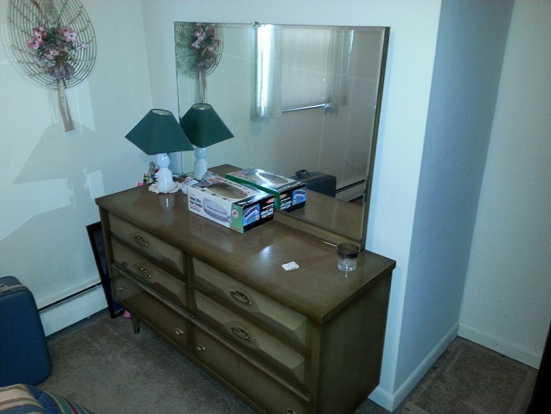 ResizeDresser20170422_135601.jpg