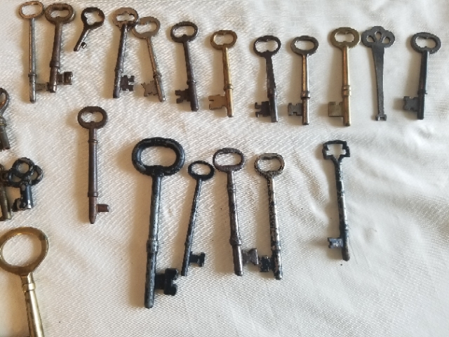 Advice on antique skeleton keys