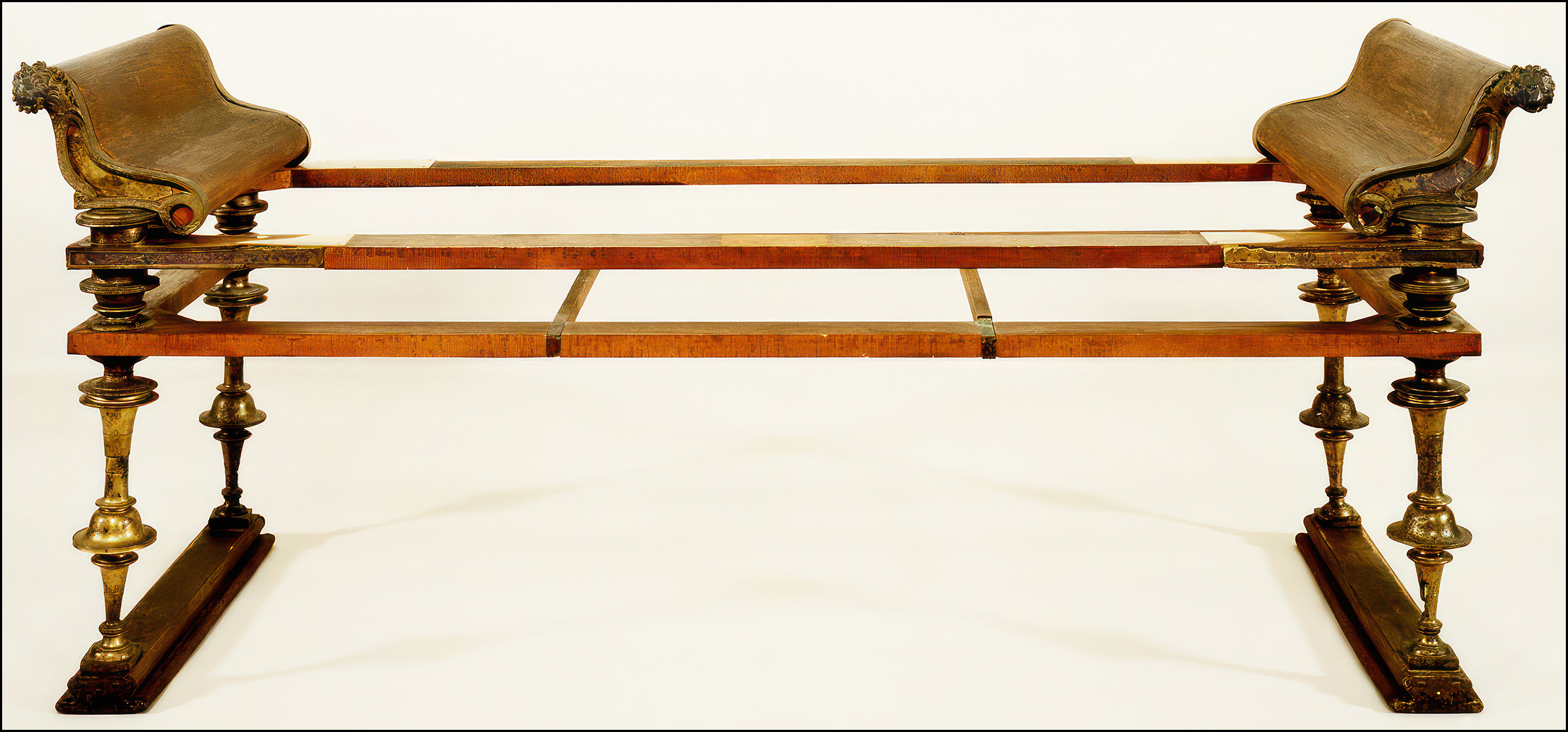 Roman-banquet-couch-1st-b-B.C.-e1421980949272-gigapixel-hq-scale-4_00x.jpg