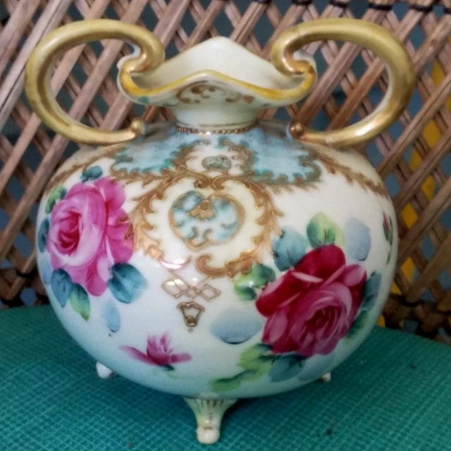 Rose Bowl Vase (640x640).jpg