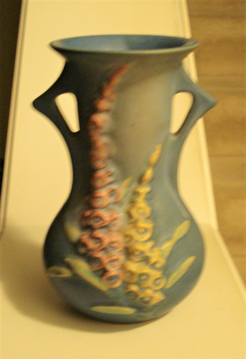 roseville foxglove  double handled vase.jpg