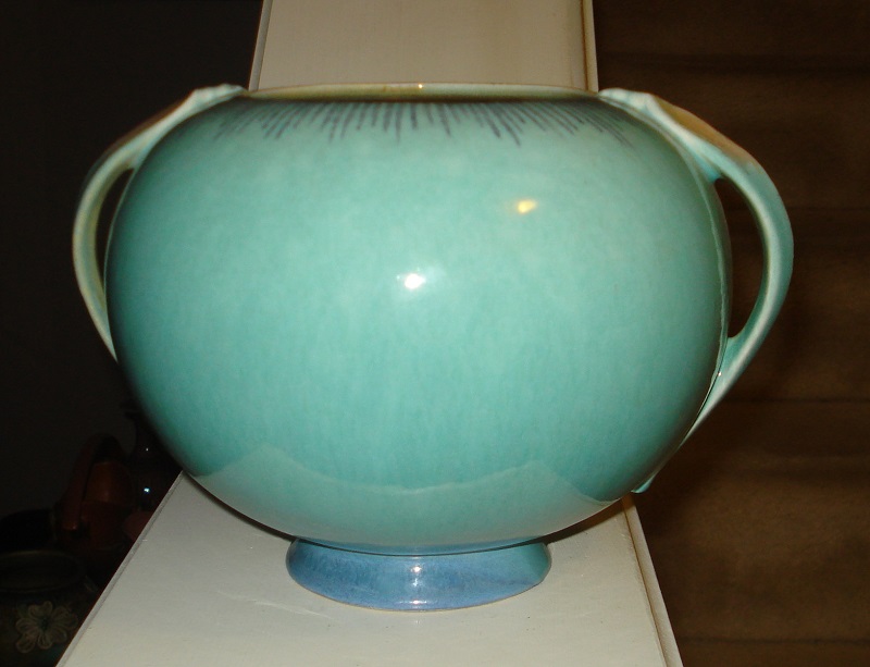 Roseville Orion bulbous vase.jpg