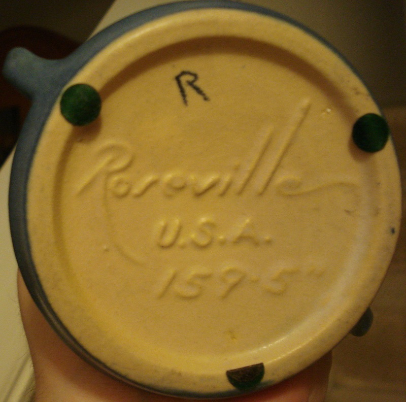 roseville pottery mark 1.jpg