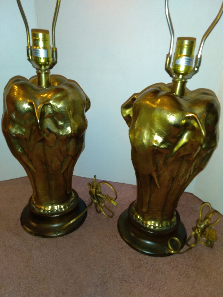 rsz_vintage_bronze_elephant_lamps_and__signed_glass_vase_008.jpg