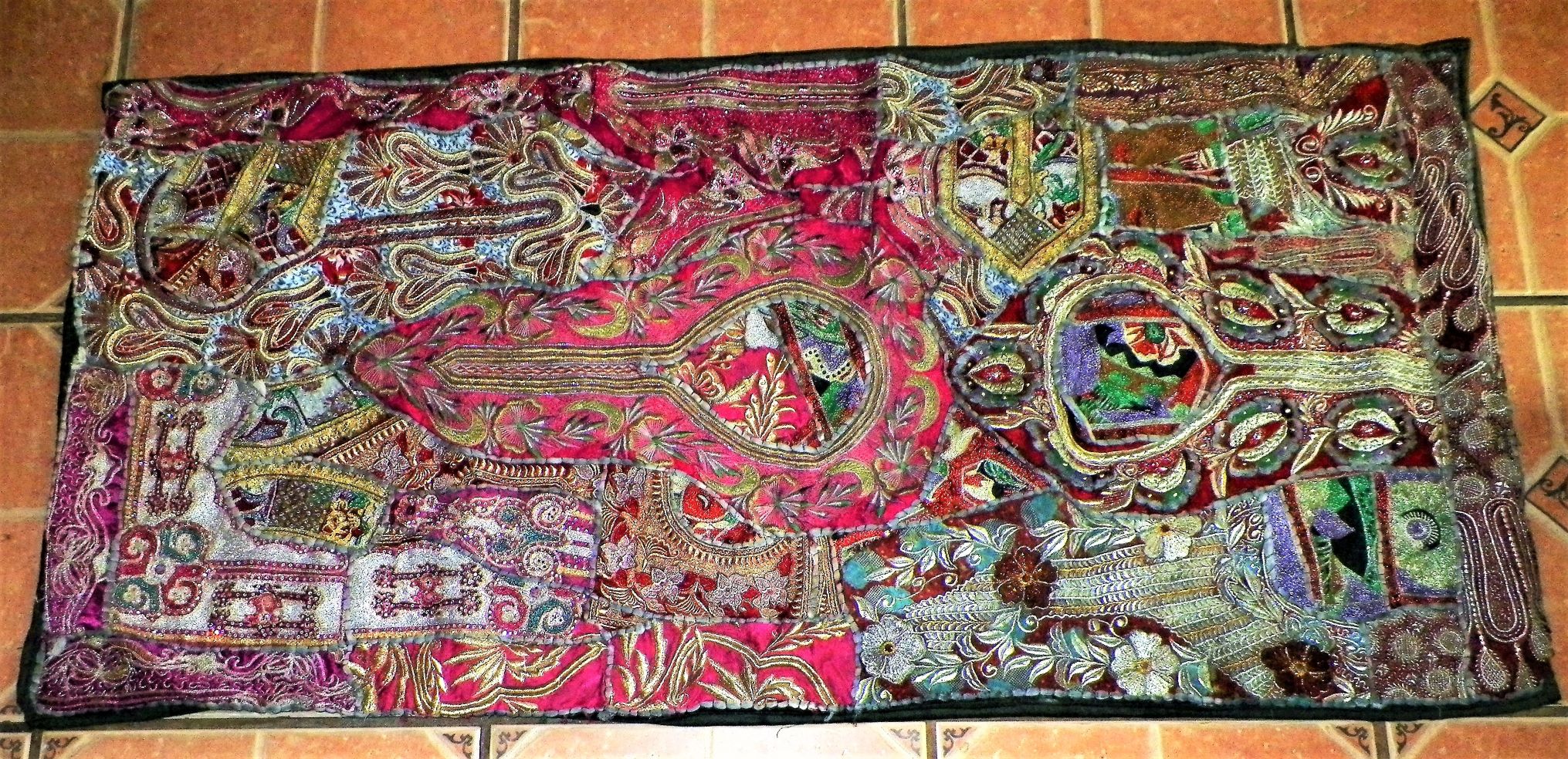 RUG HAND SEWN 1AAA.JPG