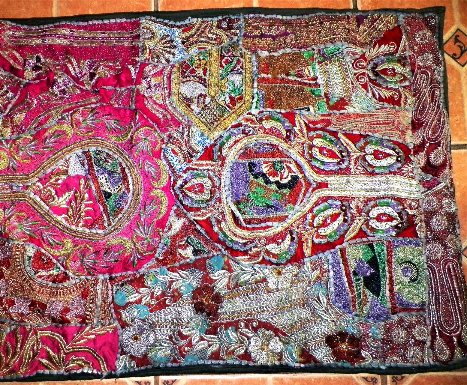 RUG HAND SEWN 2AA.JPG
