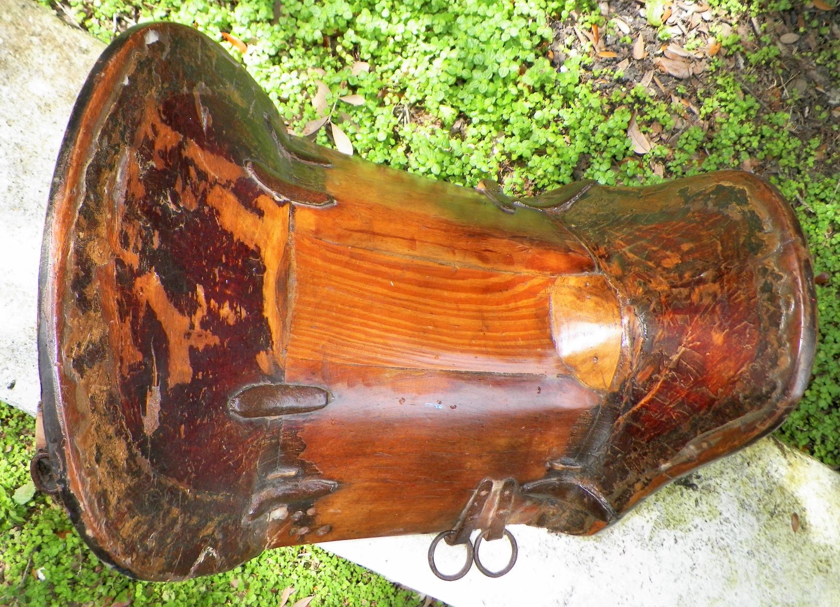 SADDLE OLD WOOD & FORGED IRON 4AA.JPG