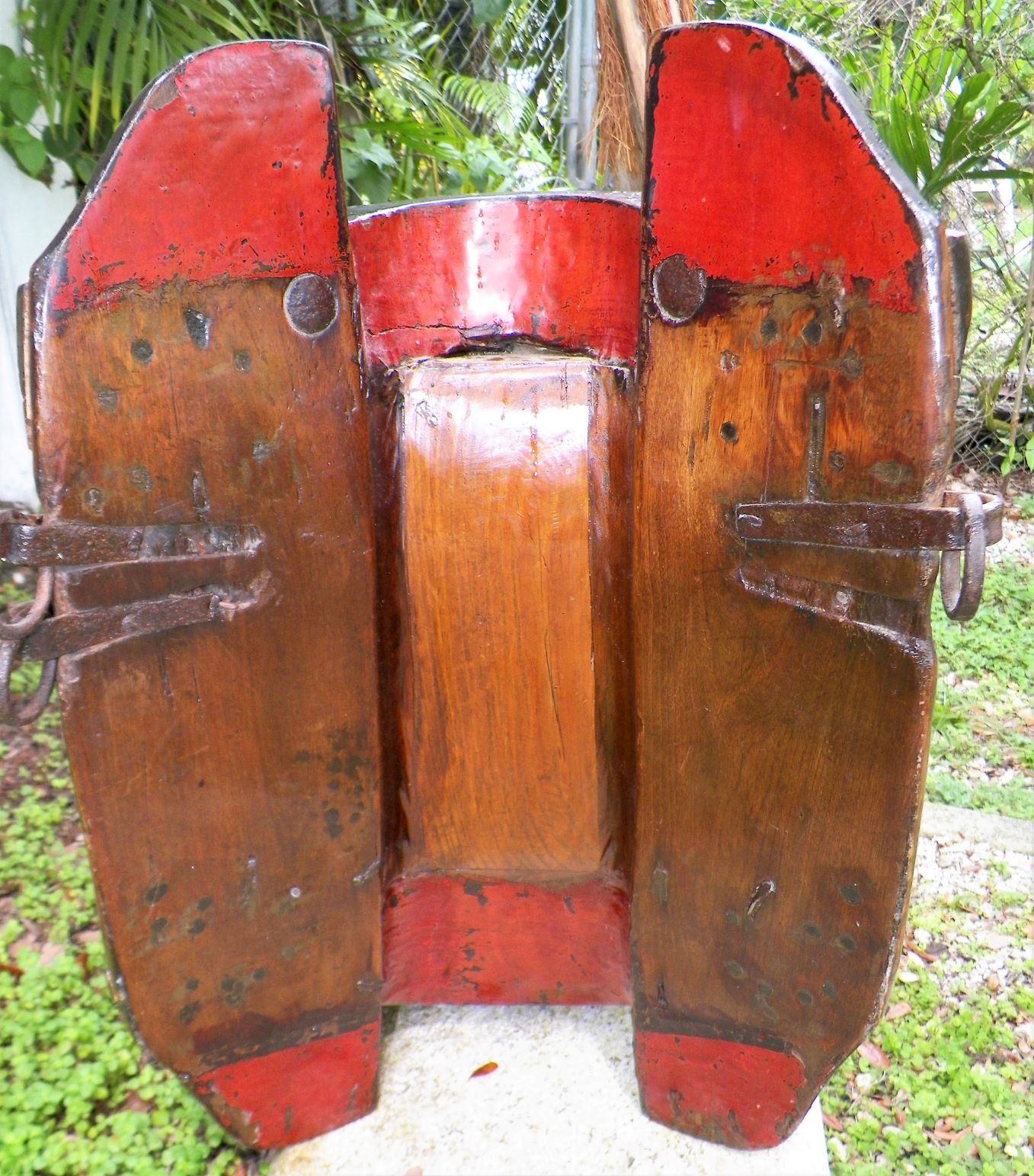 SADDLE OLD WOOD & FORGED IRON 5AA.JPG