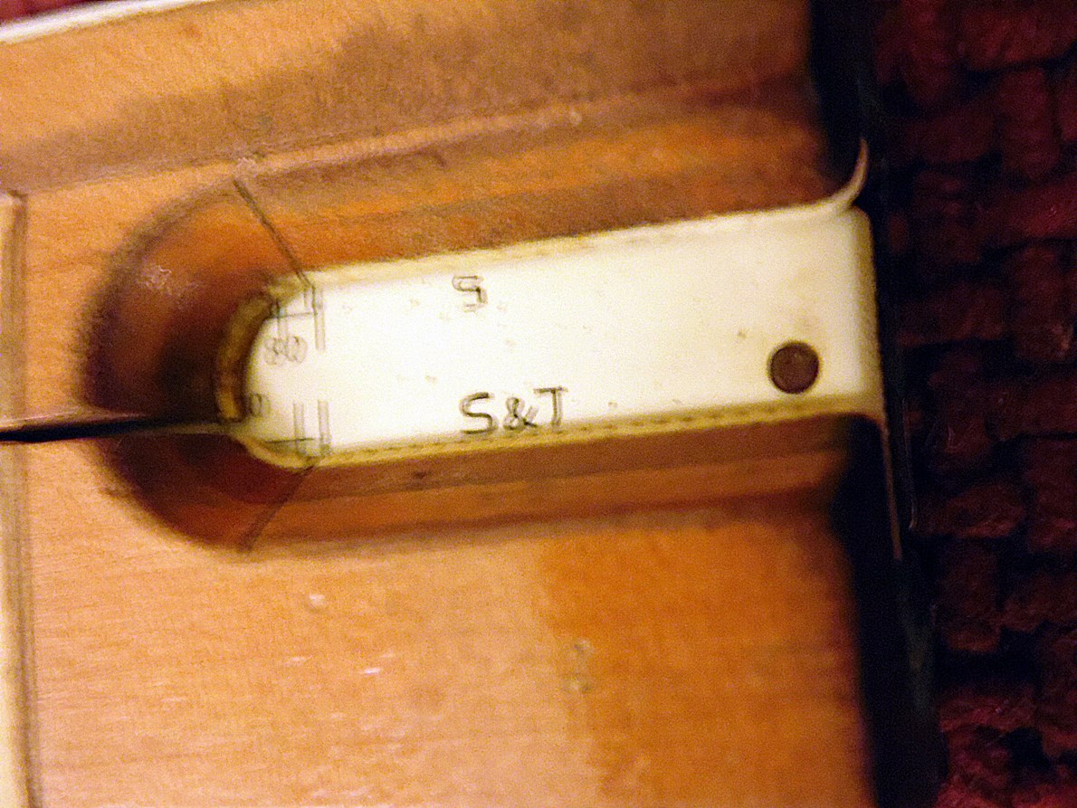 Vintage measuring tool | Antiques Board
