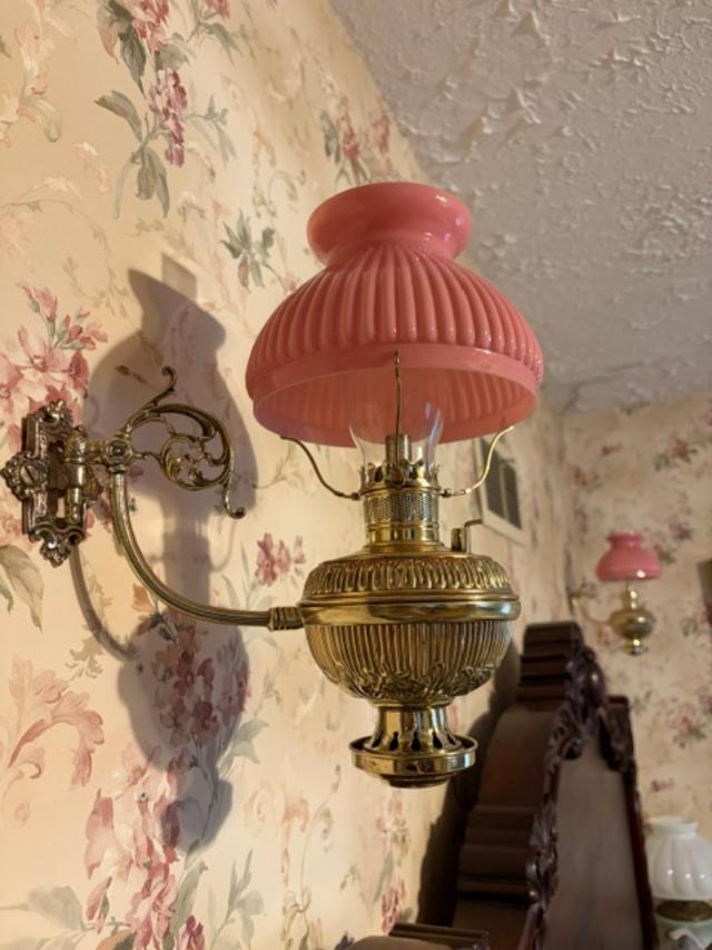 Sconce.jpeg