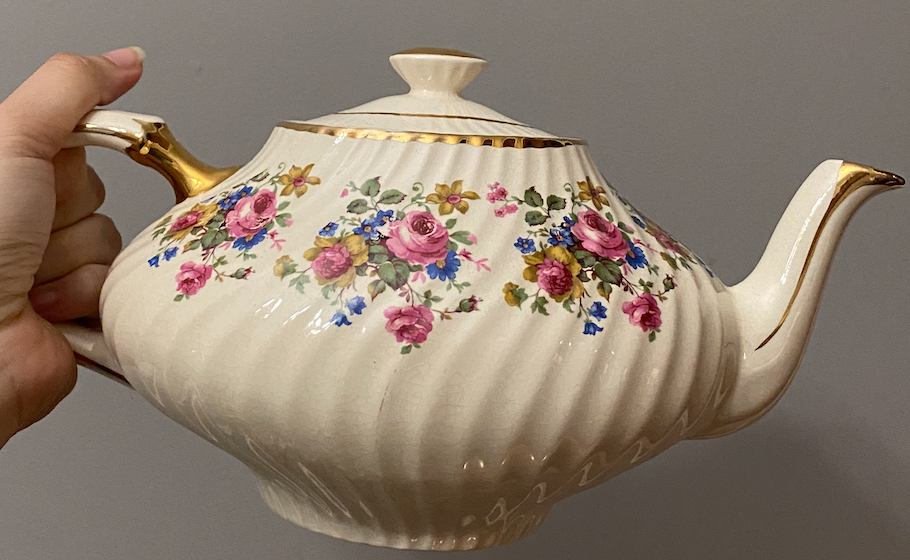 Arthur wood teapot Antiques Board