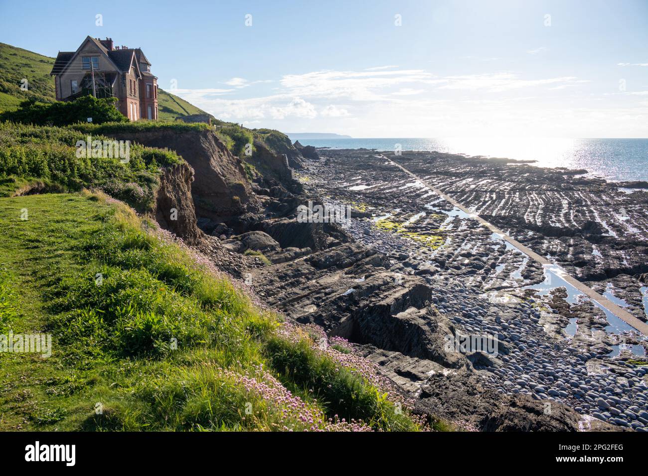 seafield-house-the-haunted-house-westward-ho!-north-devon-uk-2PG2FEG.jpg