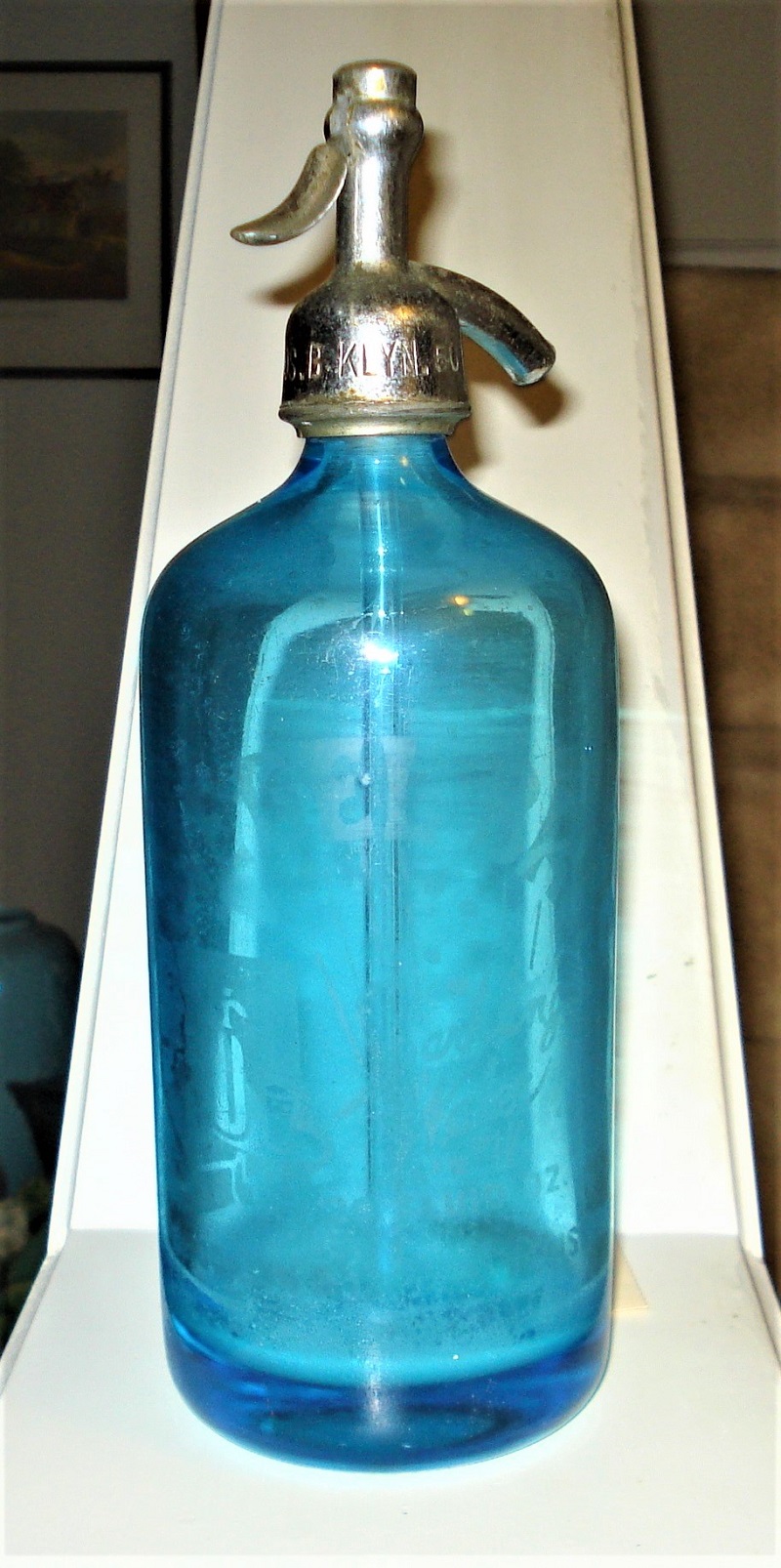 seltzer bottle.jpg