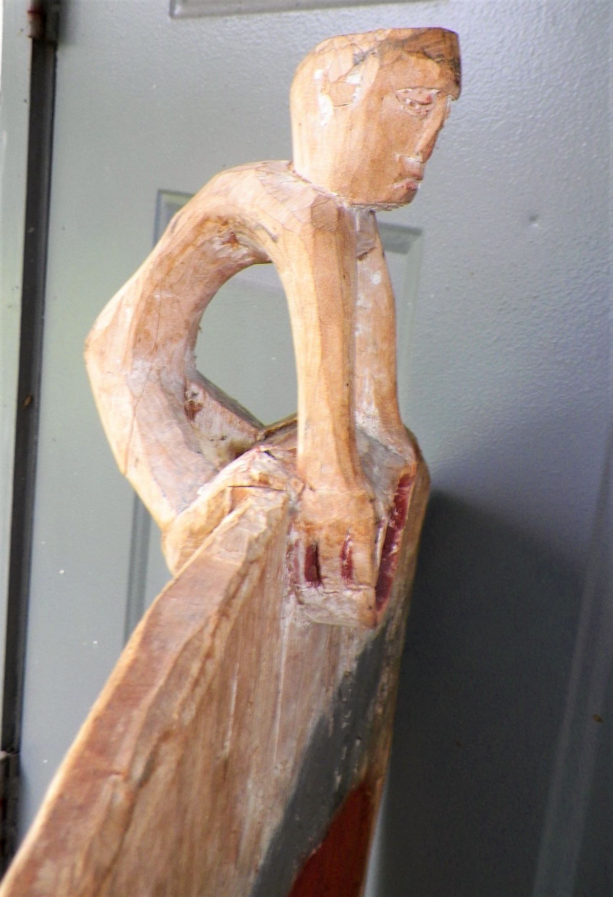 SHIELD TALL WOOD BORANO MAYBE 4AA.JPG