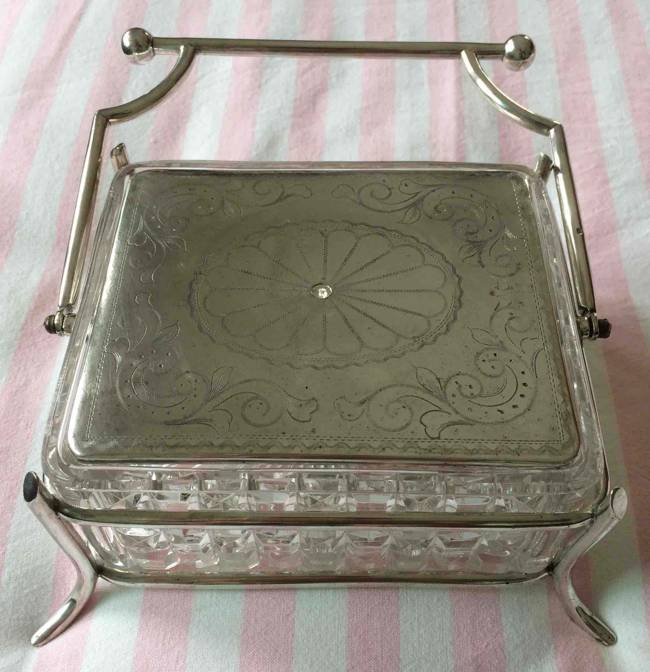 silver and glass box2.jpg