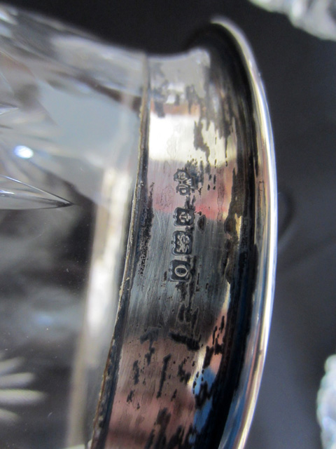 Silver mark on rim Vase w Siver Rim 640.jpg