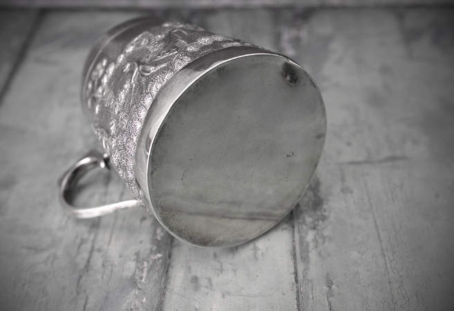 silver-mug-7 small.jpg