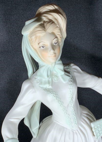 Small lady down load 4a.jpg