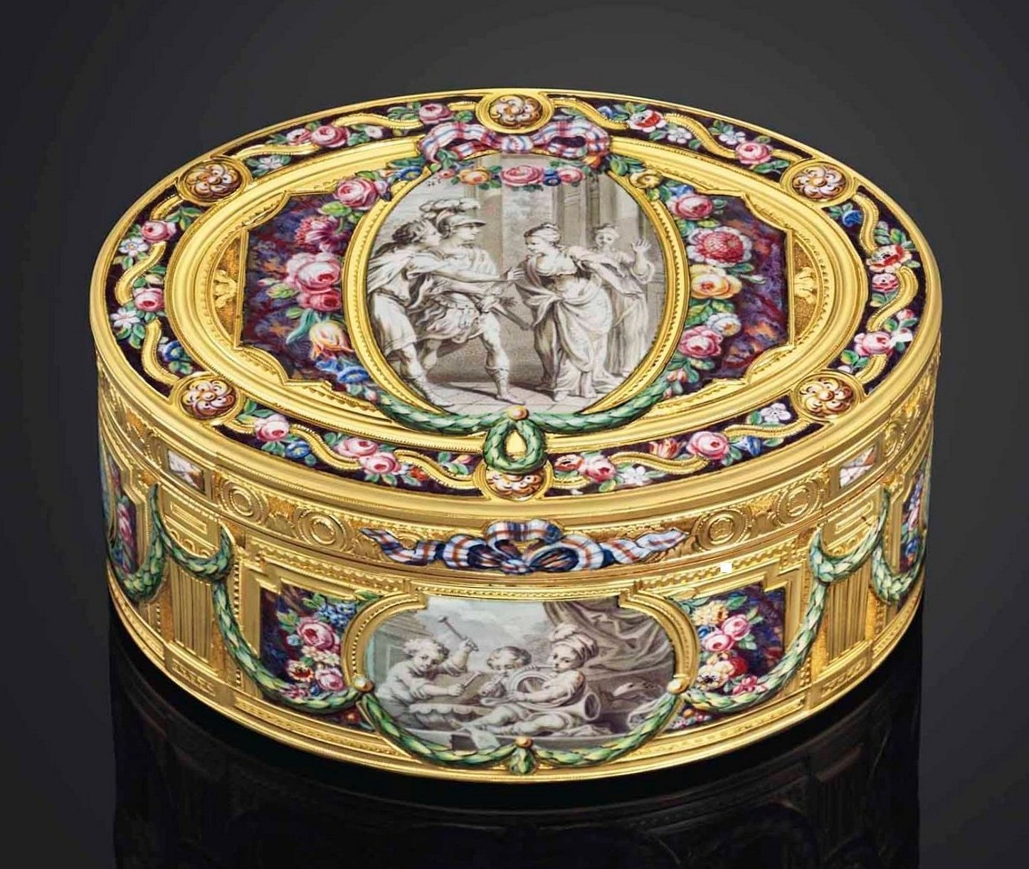 Snuff Box Gold Louis Charonnat 1768 Christie's November 2013 -a.jpg