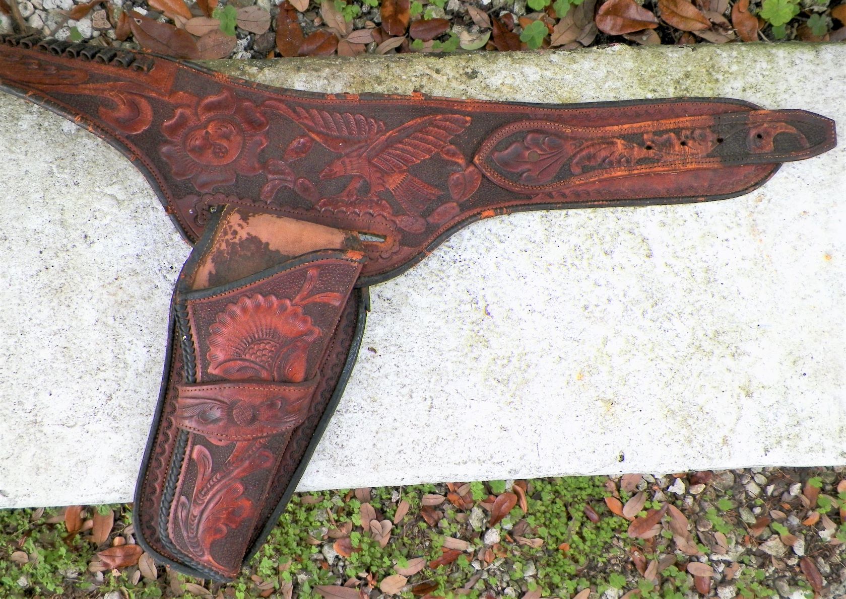 SPORT GUN HOLSTER & BELT 1AAA.JPG