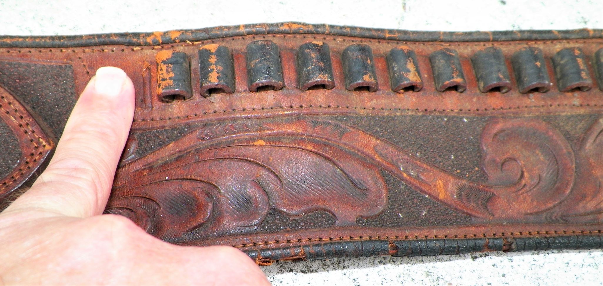 SPORT GUN HOLSTER & BELT 5AA.JPG