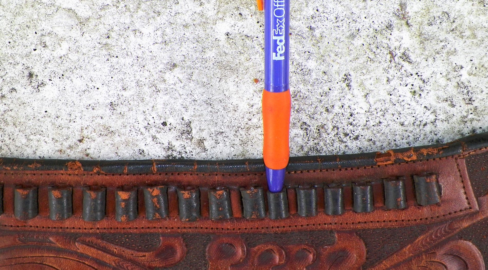 SPORT GUN HOLSTER & BELT 5AAA.JPG