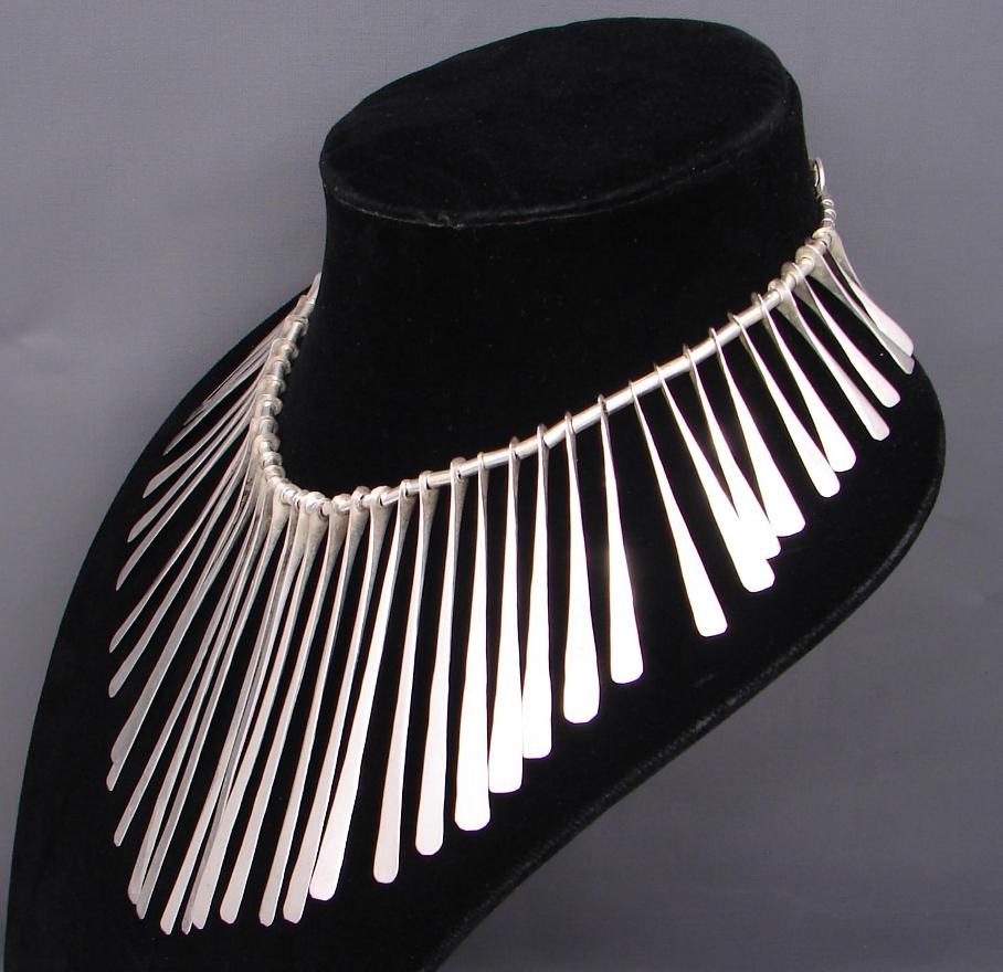 Sterling-Mexico-Finger_Necklace-ls.jpg