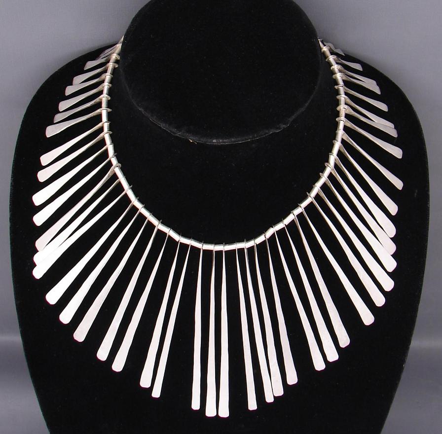Sterling-Mexico-Finger_Necklace-up.jpg