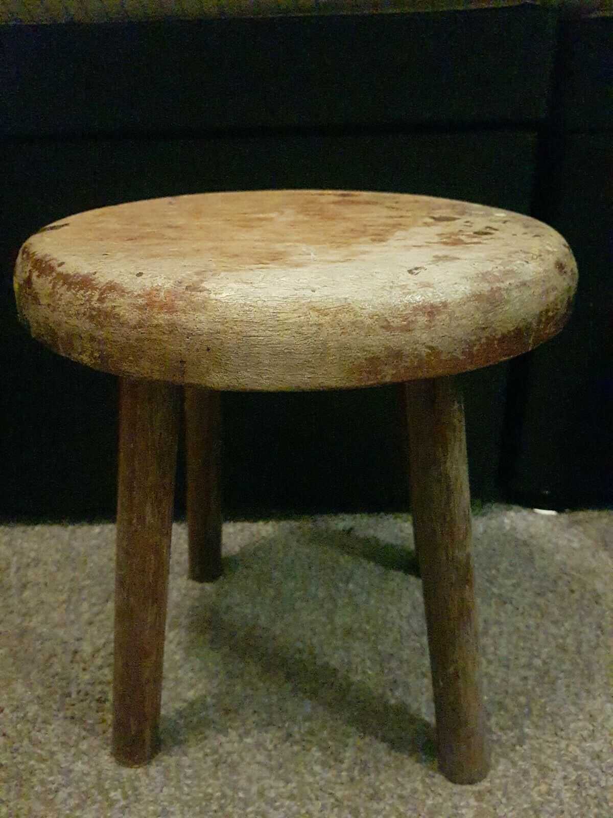stool.jpg
