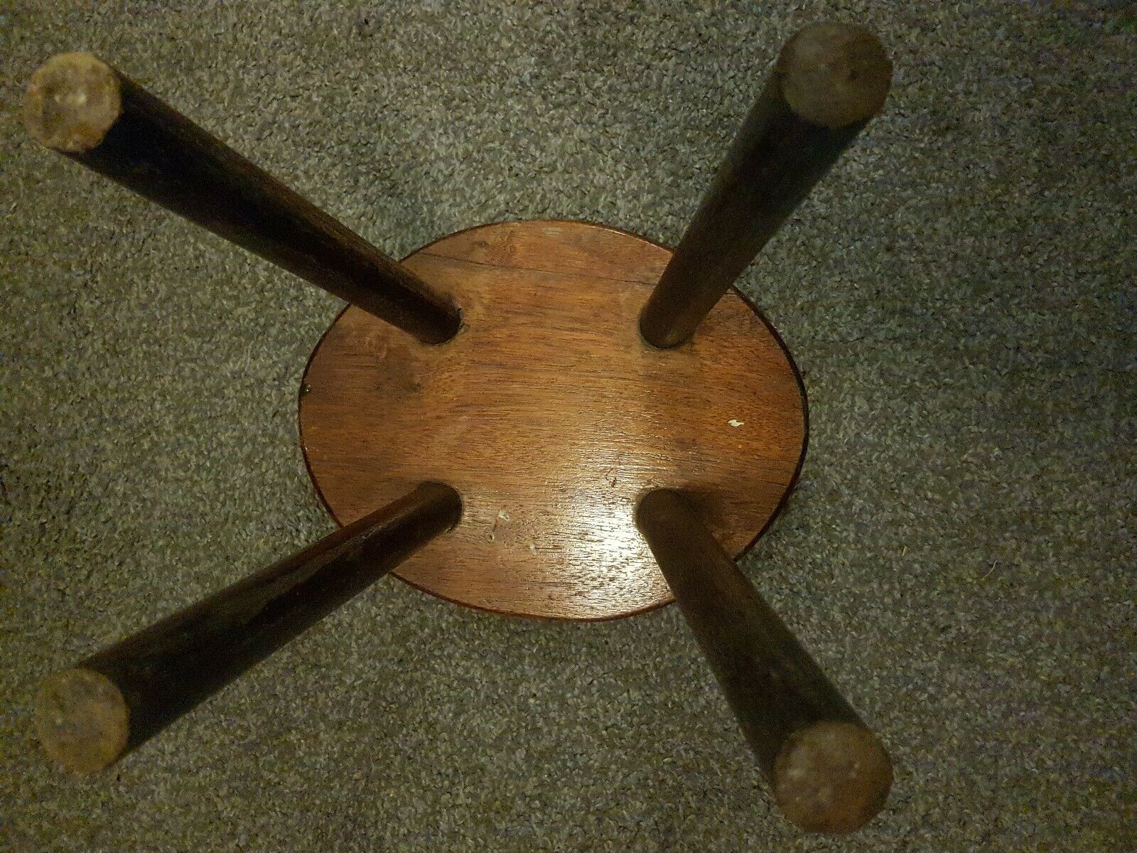 stool2.jpg