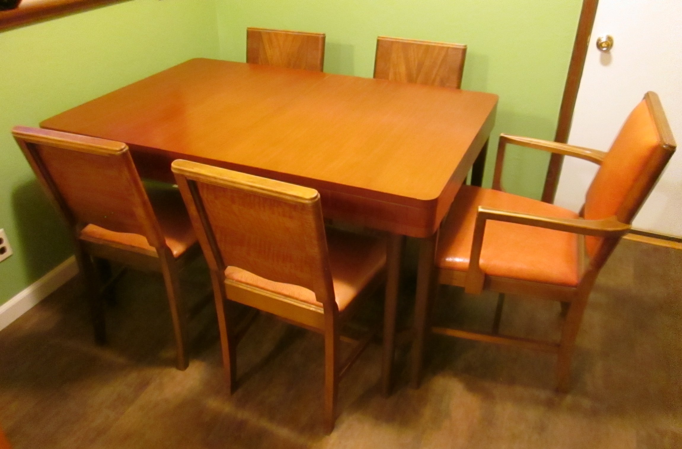 tableandchairs.jpg