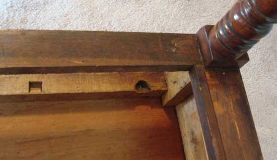 TableBottomLeg2.jpg