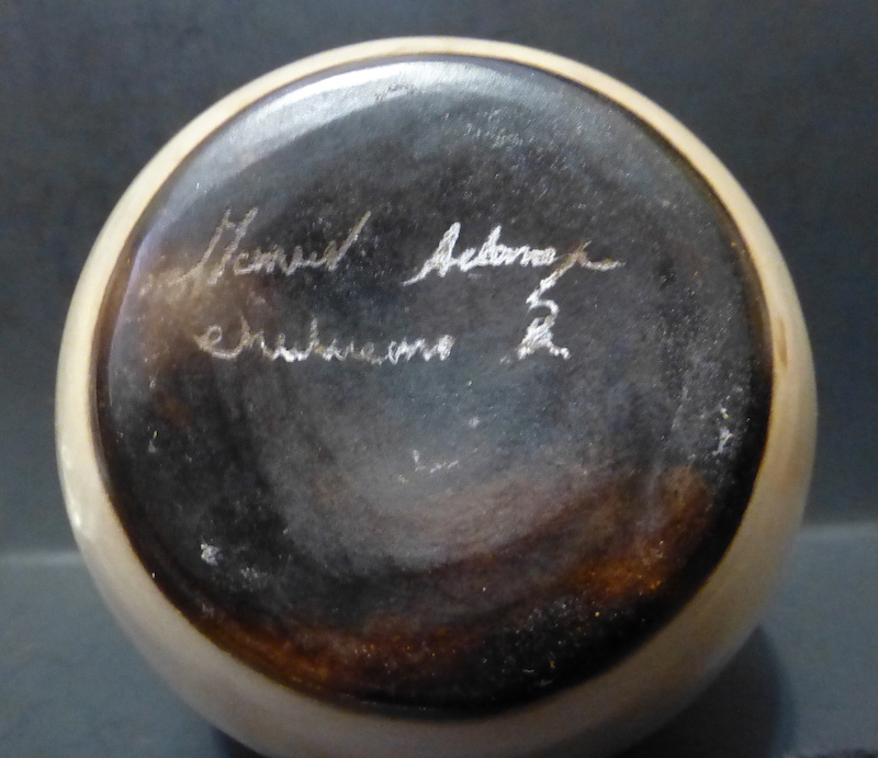 Mesoamerica/South America Pottery Vase Signature Antiques Board