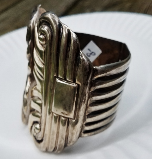 Taxco Cuff Side.jpg