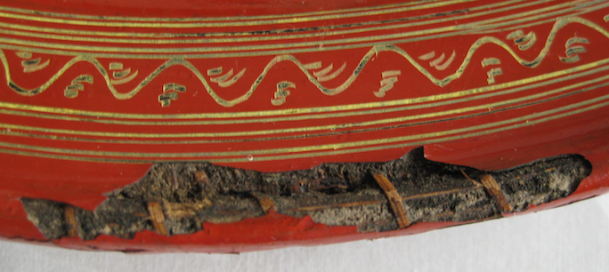 the burma store tray crack.png