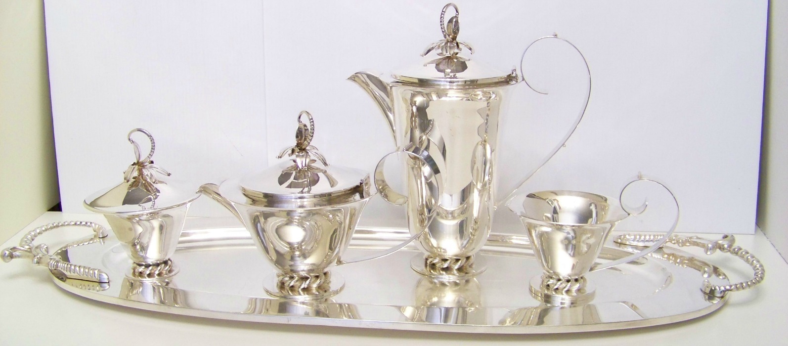 threecrownsroyalhickmanteacoffeeservice-1.JPG