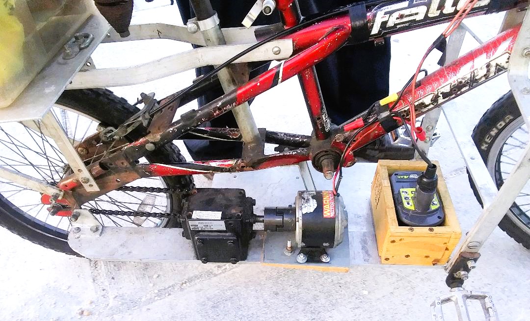 THRIFT STORE BICYCLE ELECTRIC CUBAN HOMEMADE 3AA.jpg
