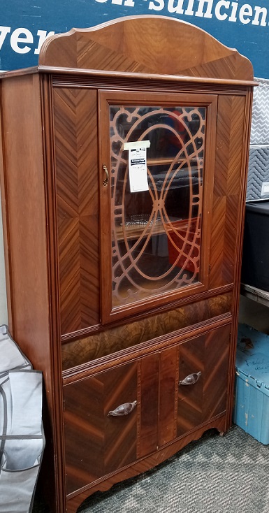 thriftcabinet2.jpg
