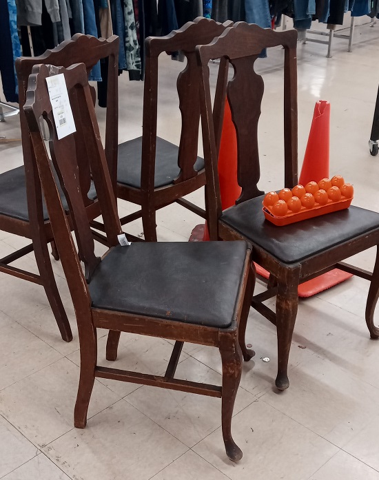 thriftchair17.jpg