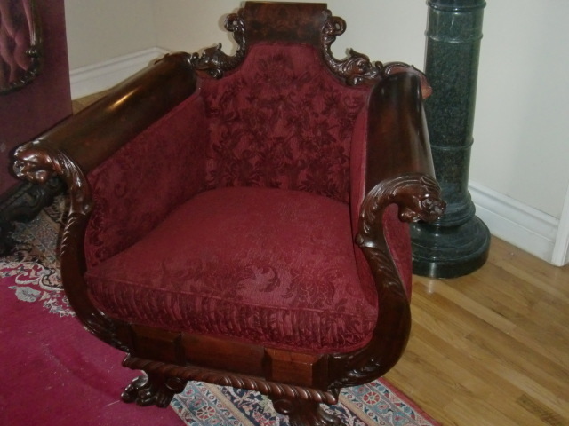 throne chair.jpg