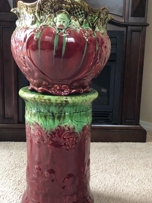 Jardiniere and pedestal | Antiques Board