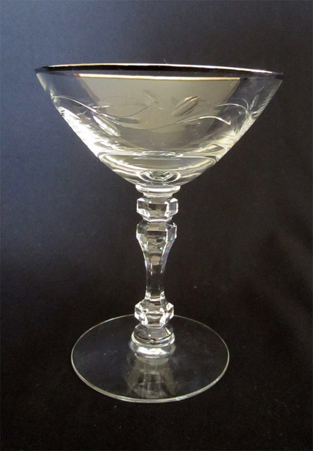 Tiff-Fr glass1200 640.jpg