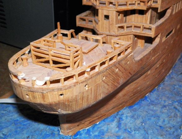 TITANIC LIGHTED MODEL 5BAAA.JPG