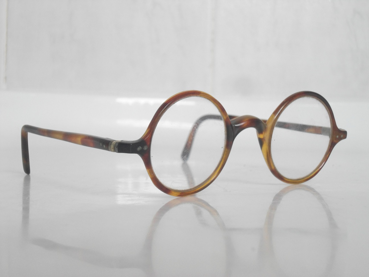 help with vintage spectacles Antiques Board