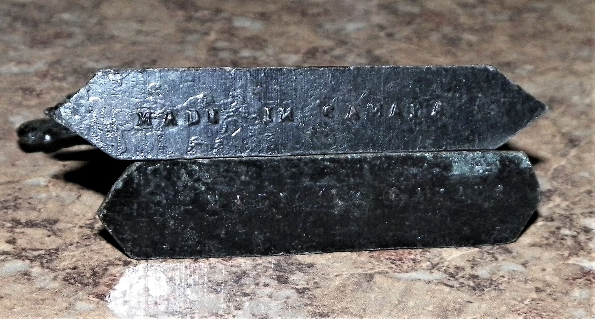 TOY A A A A GROUP NEW PHOTOS  1AA A GROUP ANIMALS CASY IRON MADE IN CANADA 5AA..JPG