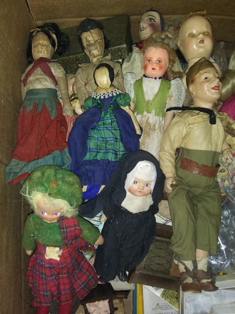 TOY A A GROUP 2AA DOLL & FURNITURE COLLECTION 1_A.JPG