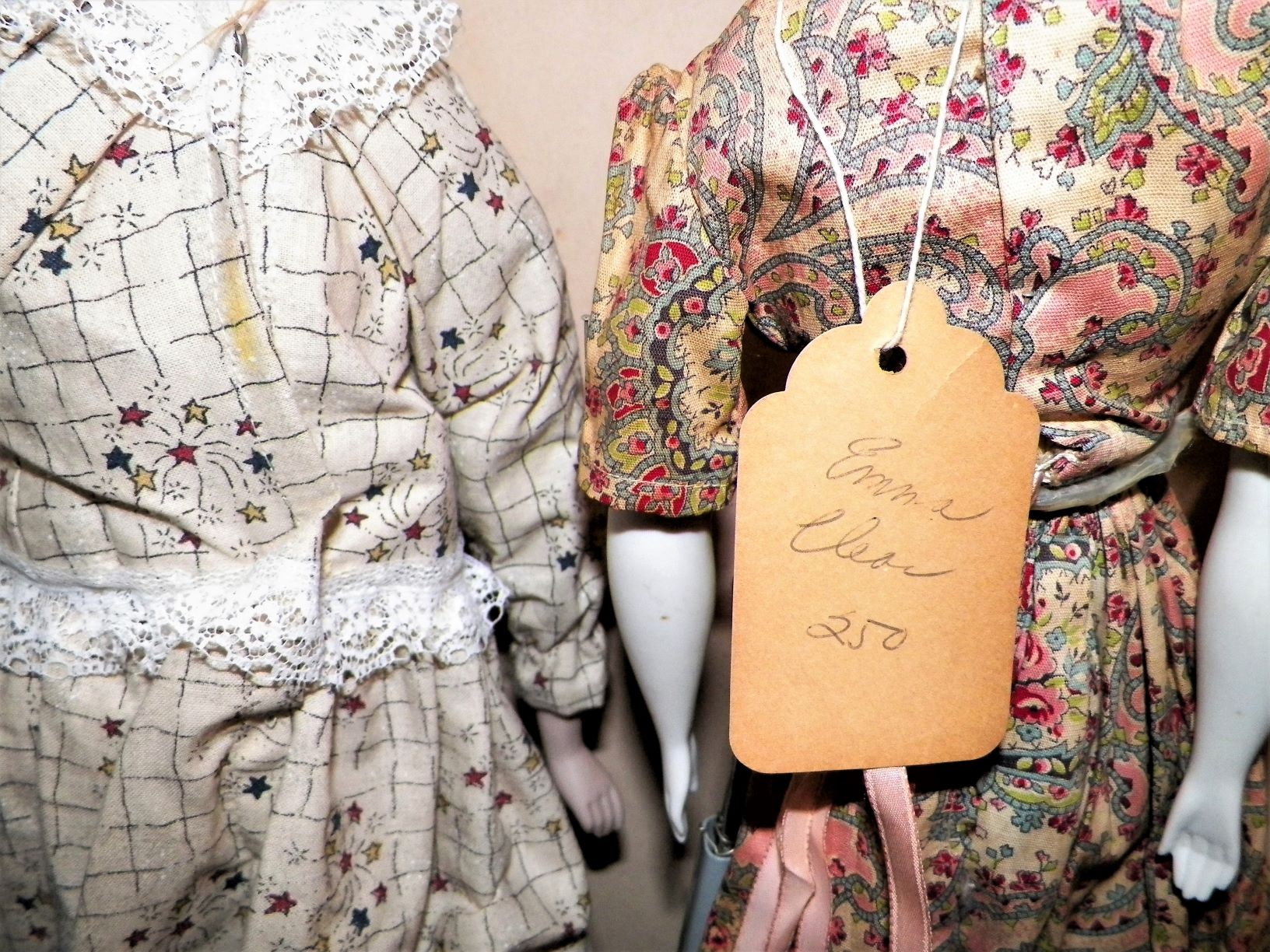 TOY DOLL ANTIQUE CLEAR 2 TALL DOLLS 4AA.JPG