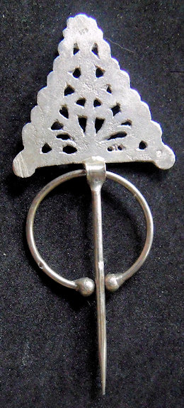 Tree Penannular B.JPG