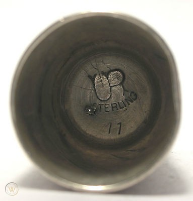 untermeyer-robbins-sterling-thimble_1_6a96eb3ddd07e1b327d647c57f338102.jpg