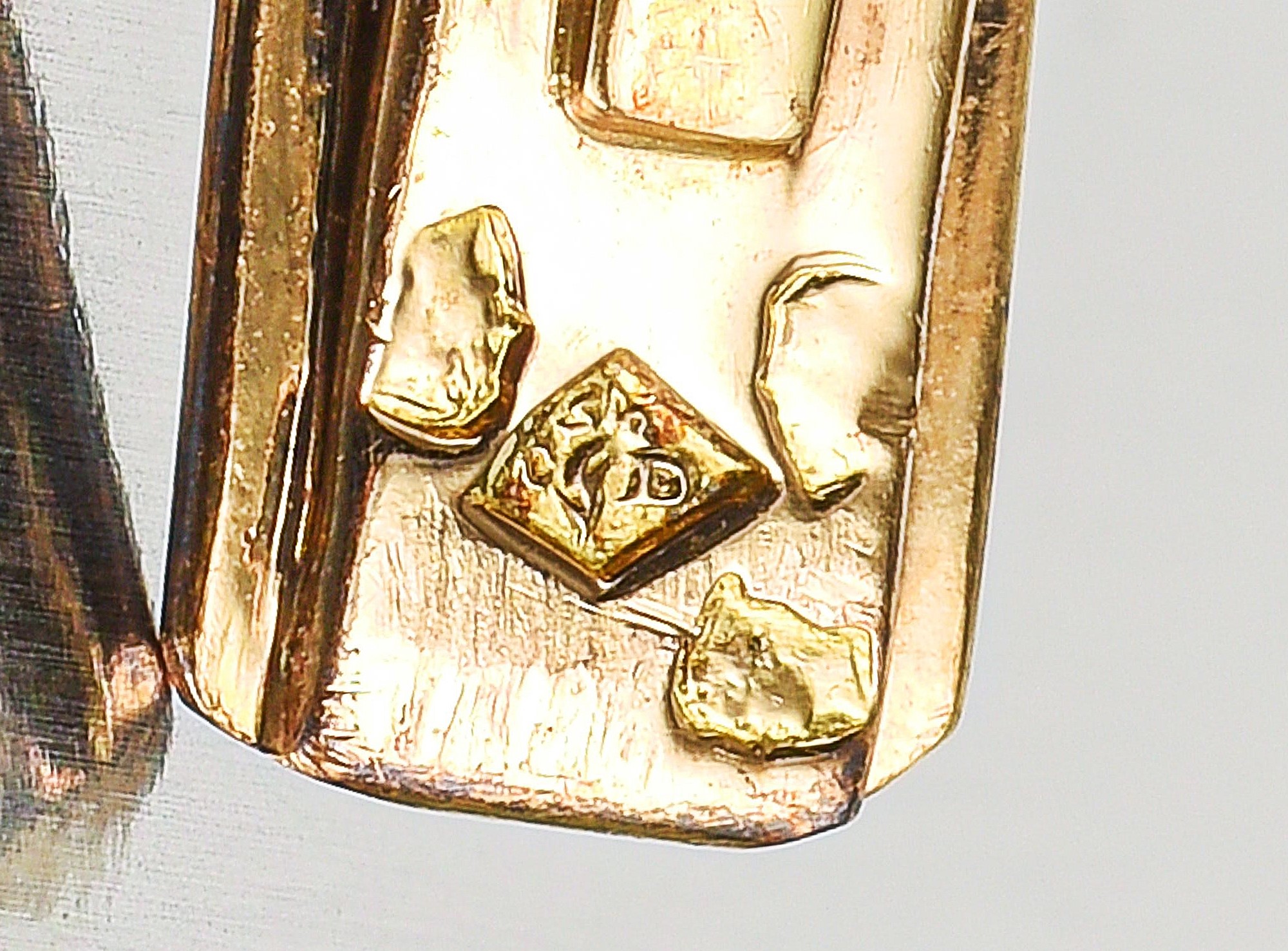 French Jeweler Maker's Mark, does anyone know who it is? Antiques Board